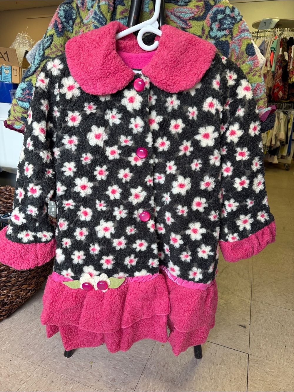 EUC cozy Corky and Company girls coat 🐑 👧 🌺